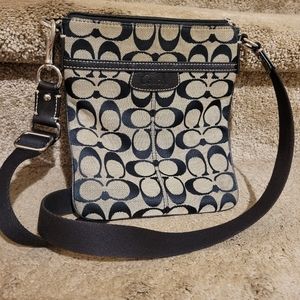 Cross body Coach bag